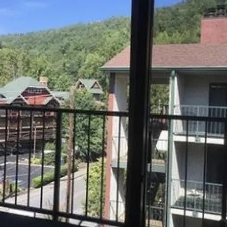Downtown Gatlinburg Apartment Esterno foto